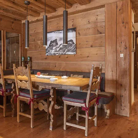 Casa Merisanda, Confortevole E Immersa Nel Daire Cortina dʼAmpezzo